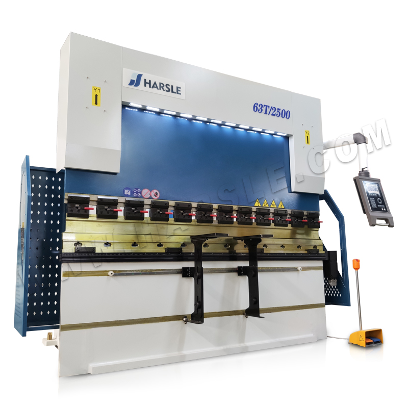 WE67K-63T/2500 4+1 Eixo CNC Pressione Freio com DA-52s