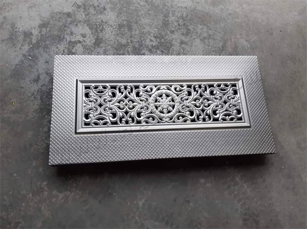 Embossing mold